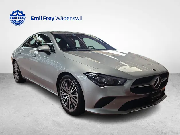 MERCEDES-BENZ CLA 200 Coupé Progressive Line