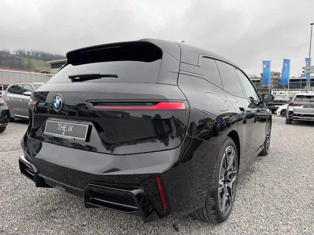 BMW iX xDrive60 M Sport Pro