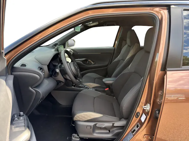 Toyota Yaris Cross 1.5 VVT-i HSD Premium AWD-i