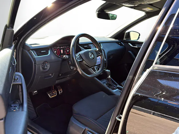 SKODA Octavia Combi 2.0 TDI 184 RS 4x4 DSG