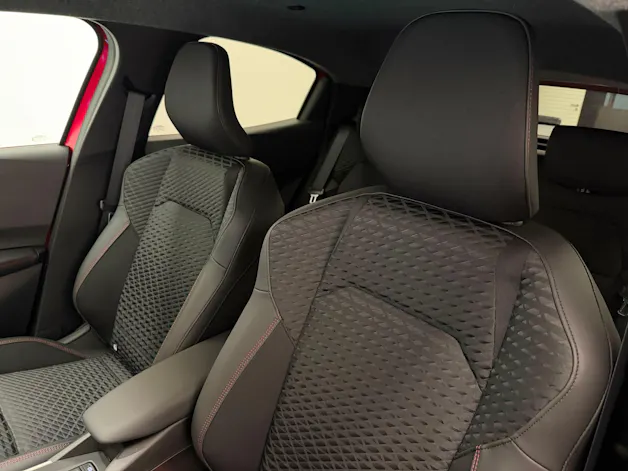 RENAULT Clio 1.8 E-Tech techno