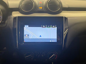 immagine del veicolo SUZUKI Swift 1.2 Piz Sulai Hybrid 4x4 - Ruote invernali incluse
