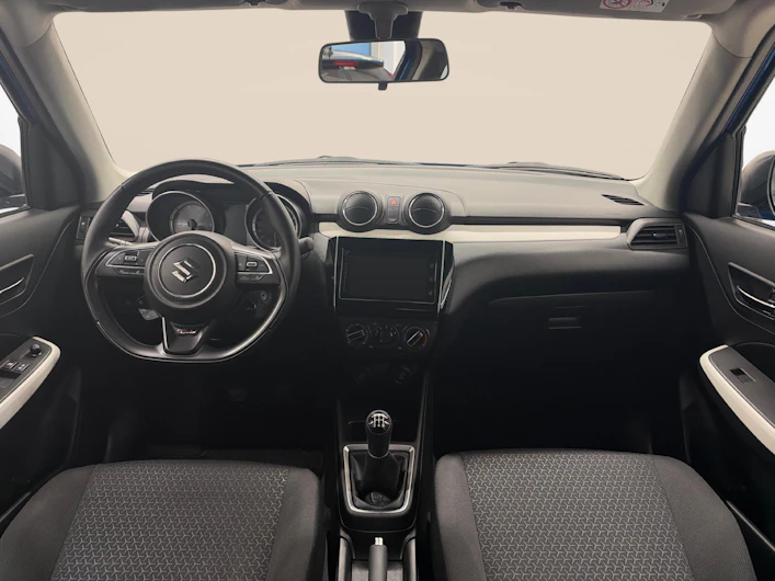 immagine del veicolo SUZUKI SWIFT