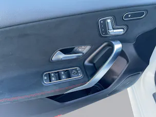 MERCEDES-BENZ A 220 AMG Line 4Matic