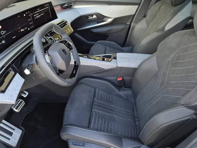 PEUGEOT 5008 1.6 PHEV 225cv GT Exclusive (crochet)