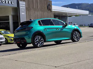 PEUGEOT 208 1.2 Hybrid 145cv GT Exclusive