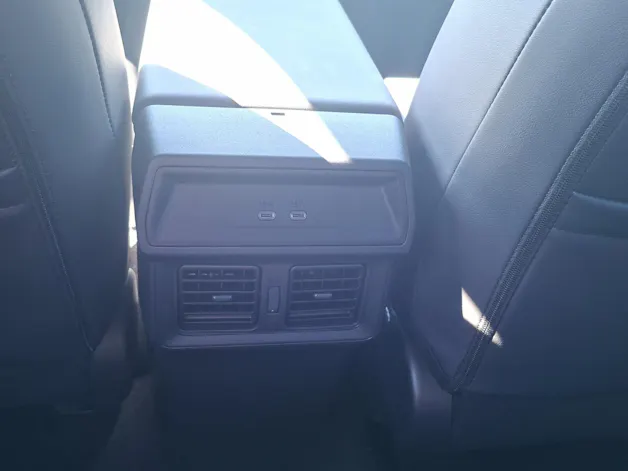 Suzuki Across 2.5 PHEV Compact Top 4x4