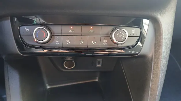 OPEL Corsa 1.2 T Hybrid Viva
