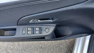 OPEL Corsa 1.2 T Hybrid Viva