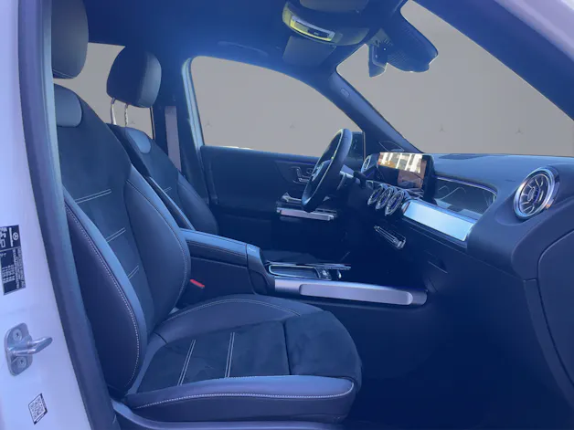 MERCEDES-BENZ GLB 220 AMG Line 4matic