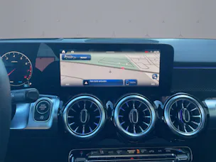 MERCEDES-BENZ GLB 220 AMG Line 4matic