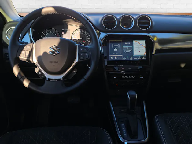 Suzuki Vitara 1.4 T Sakura Top Hybrid 4x4