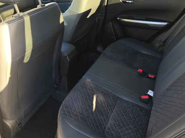 Suzuki Vitara 1.4 T Sakura Top Hybrid 4x4