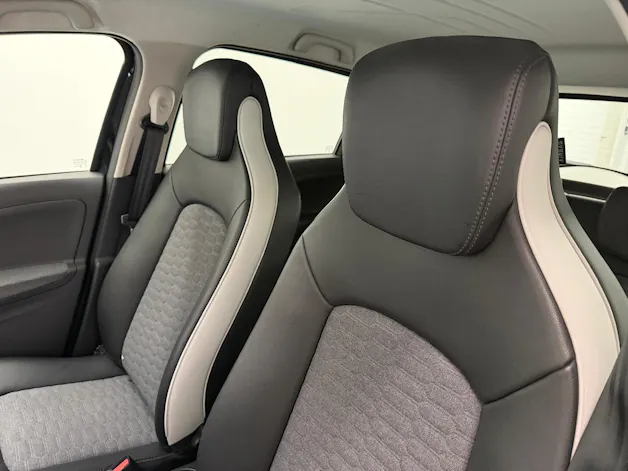 RENAULT Zoe R135 Intens