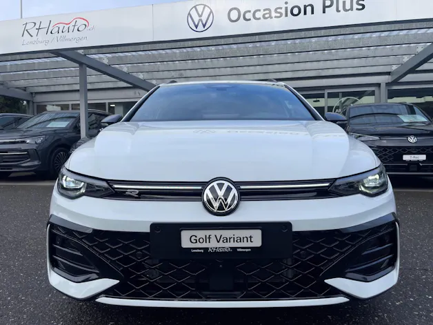 VW Golf VIII Variant 1.5 eTSI R-Line DSG