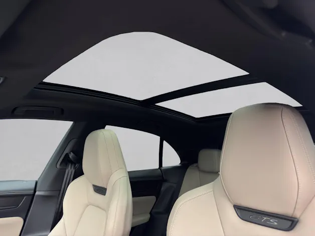 PORSCHE Macan GTS