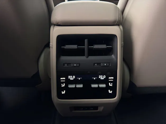 PORSCHE Macan GTS