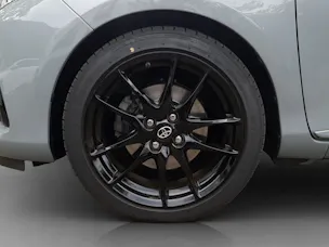 Toyota Yaris 1.5 VVT-i HSD GR-S
