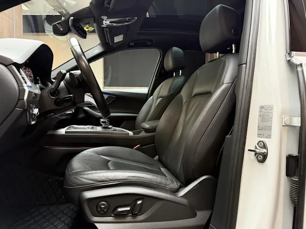 AUDI Q7 3.0 V6 TDI 272 quattro T-Tronic