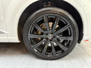AUDI Q7 3.0 V6 TDI 272 quattro T-Tronic