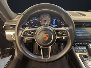 PORSCHE 911 Carrera 4S