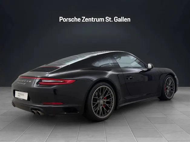 PORSCHE 911 Carrera 4S