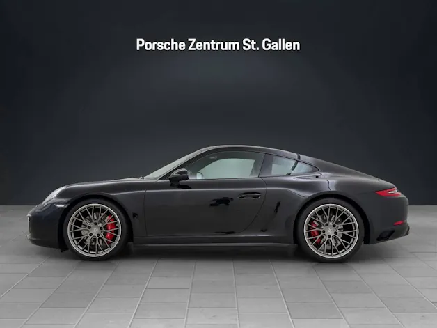 PORSCHE 911 Carrera 4S