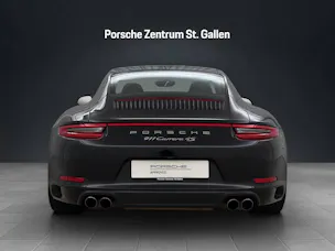 PORSCHE 911 Carrera 4S