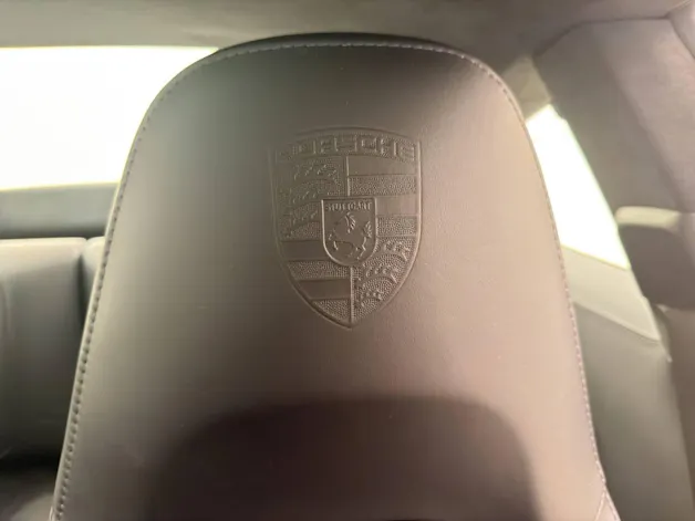 PORSCHE 911 Carrera 4S