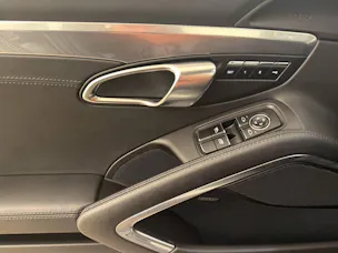 PORSCHE 911 Carrera 4S