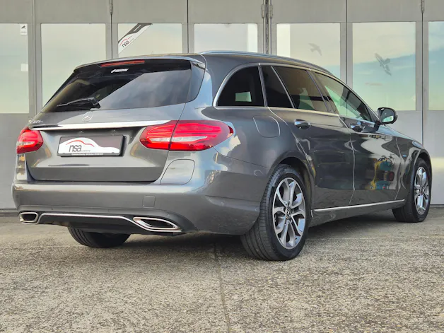 MERCEDES-BENZ C 350 e Avantgarde 7G-Tronic