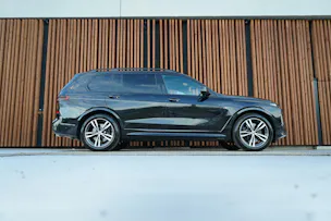 BMW X7 xDRIVE 48V 40i M SPORT PRO BLACK CARBON STEPTRONIC l 380 PS