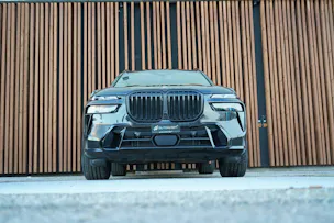 BMW X7 xDRIVE 48V 40i M SPORT PRO BLACK CARBON STEPTRONIC l 380 PS