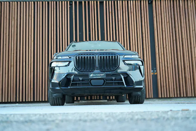 BMW X7 xDRIVE 48V 40i M SPORT PRO BLACK CARBON STEPTRONIC l 380 PS