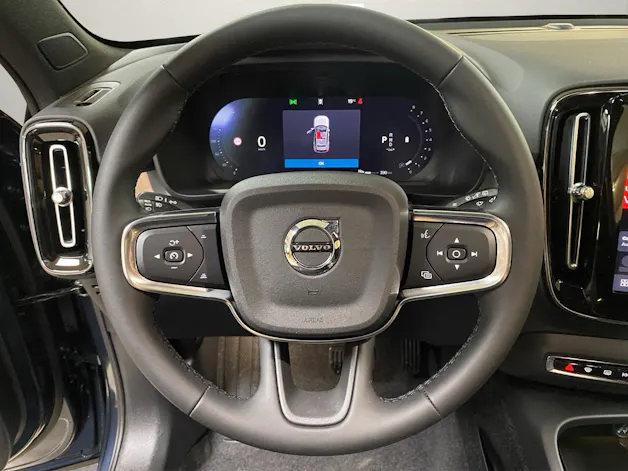 VOLVO XC40 B3 Benzin Mild Hybrid Core DCT