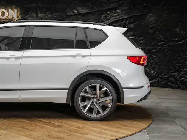 SEAT Tarraco 2.0 TDI CR FR 4Drive DSG *7 Sitze*Panorama*Beats*