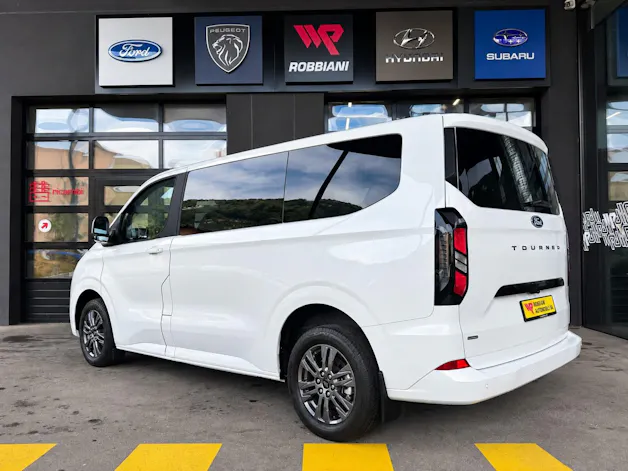 FORD Tourneo Bus 340 L1H1 PHEV Titanium