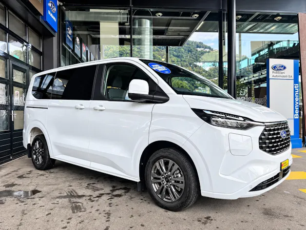 FORD Tourneo Bus 340 L1H1 PHEV Titanium