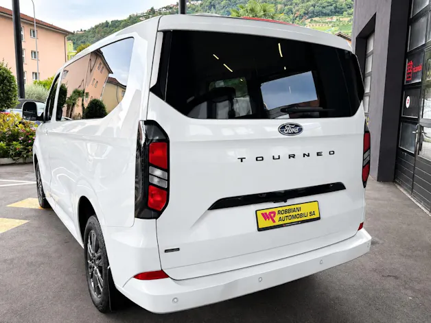 FORD Tourneo Bus 340 L1H1 PHEV Titanium
