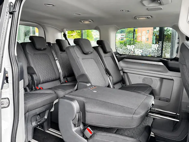 FORD Tourneo Bus 340 L1H1 PHEV Titanium