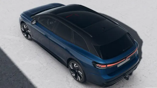 VW ID.7 TOURER GTX 340 PS 4MOTION *** VOLLAUSSTATTUG IN AQUAMARINBLAU ***