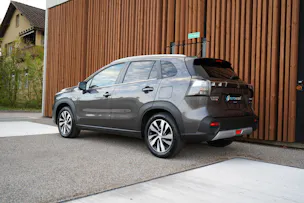 Suzuki S-CROSS 1.5 COMPACT TOP HYBRID l 116 PS
