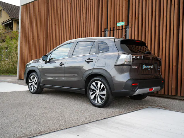 Suzuki S-CROSS 1.5 COMPACT TOP HYBRID l 116 PS
