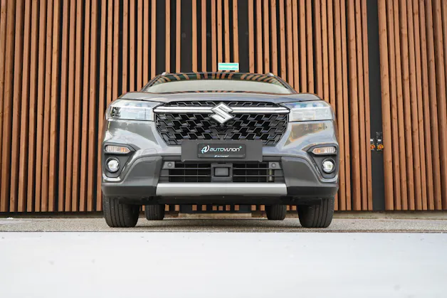 Suzuki S-CROSS 1.5 COMPACT TOP HYBRID l 116 PS