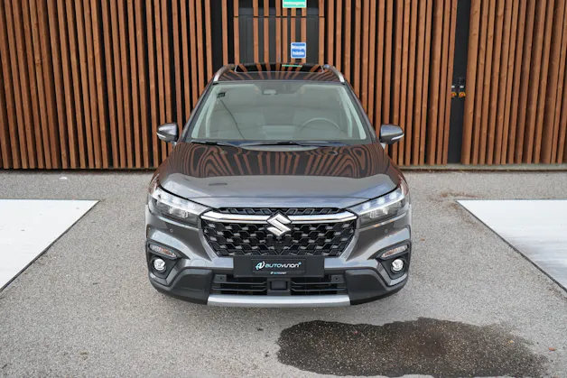 Suzuki S-CROSS 1.5 COMPACT TOP HYBRID l 116 PS