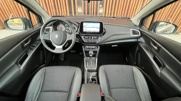 Suzuki S-CROSS 1.5 COMPACT TOP HYBRID l 116 PS