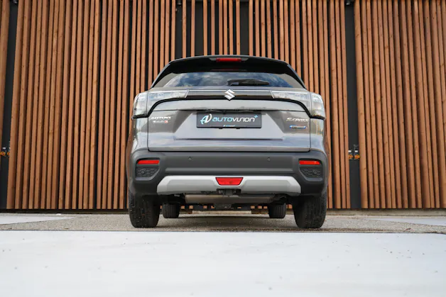 Suzuki S-CROSS 1.5 COMPACT TOP HYBRID l 116 PS