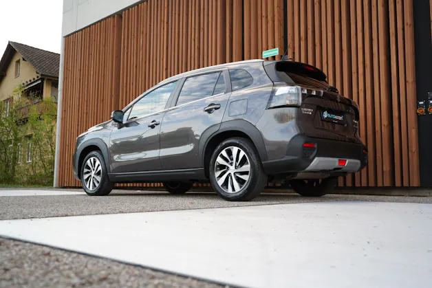Suzuki S-CROSS 1.5 COMPACT TOP HYBRID l 116 PS