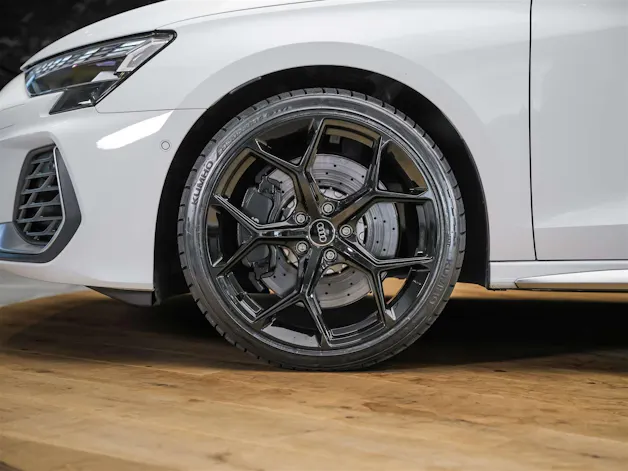 AUDI S3 Sportback TFSI quattro S-tronic*19"Felgen*Werksgarantie*Matrix-LED*Assistenten*