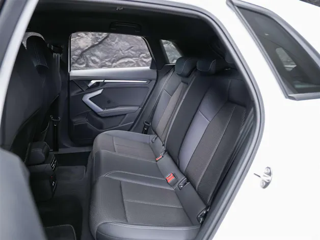 AUDI S3 Sportback TFSI quattro S-tronic*19"Felgen*Werksgarantie*Matrix-LED*Assistenten*